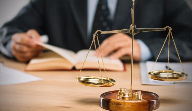 abogados-freepik