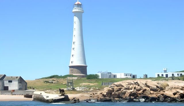 FARO ISLA DE LOBOS