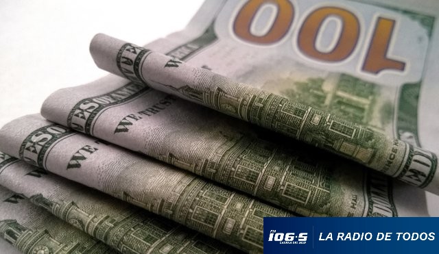 dolar uruguay