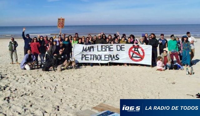 Mar-libre-petrolera