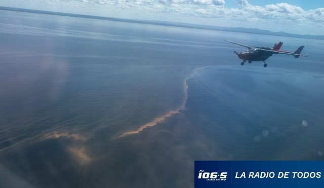 Manchas rojas mar aire  