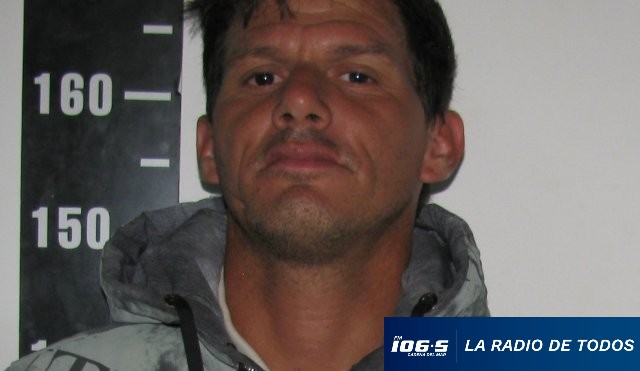 Carlos Daniel Roebuck Arambillete