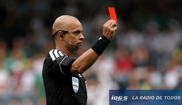 Mundial 2026 árbitro roja 