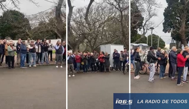 Movilización (Piriápolis): vecinos se congregan frente al Municipio.